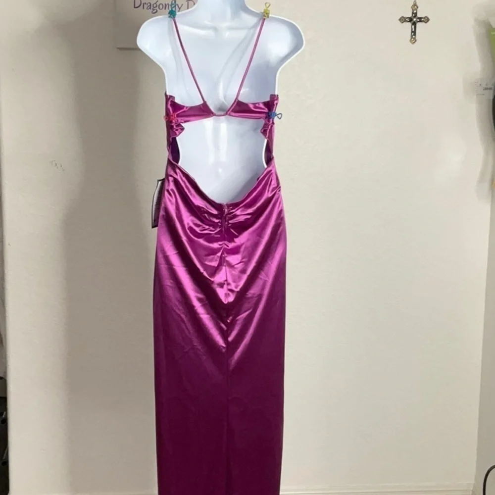 174- City Studios NWT Size 11 Orchid Fuscia Scoop Neck Prom Dress.